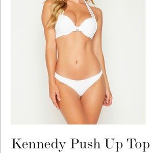 NWT Beach Bunny Kennedy Push up bikini top